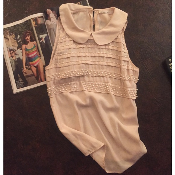 Anthropologie Tops - Anthropologie sleeveless silky top S